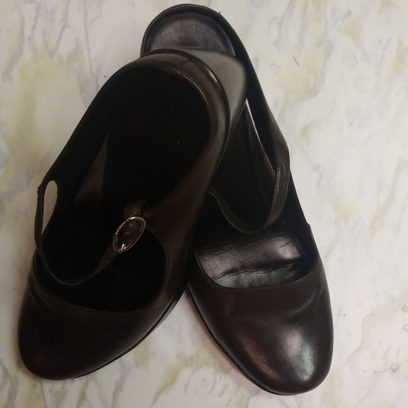 Dansko Shoes - DANSKO  Mary Jane heels